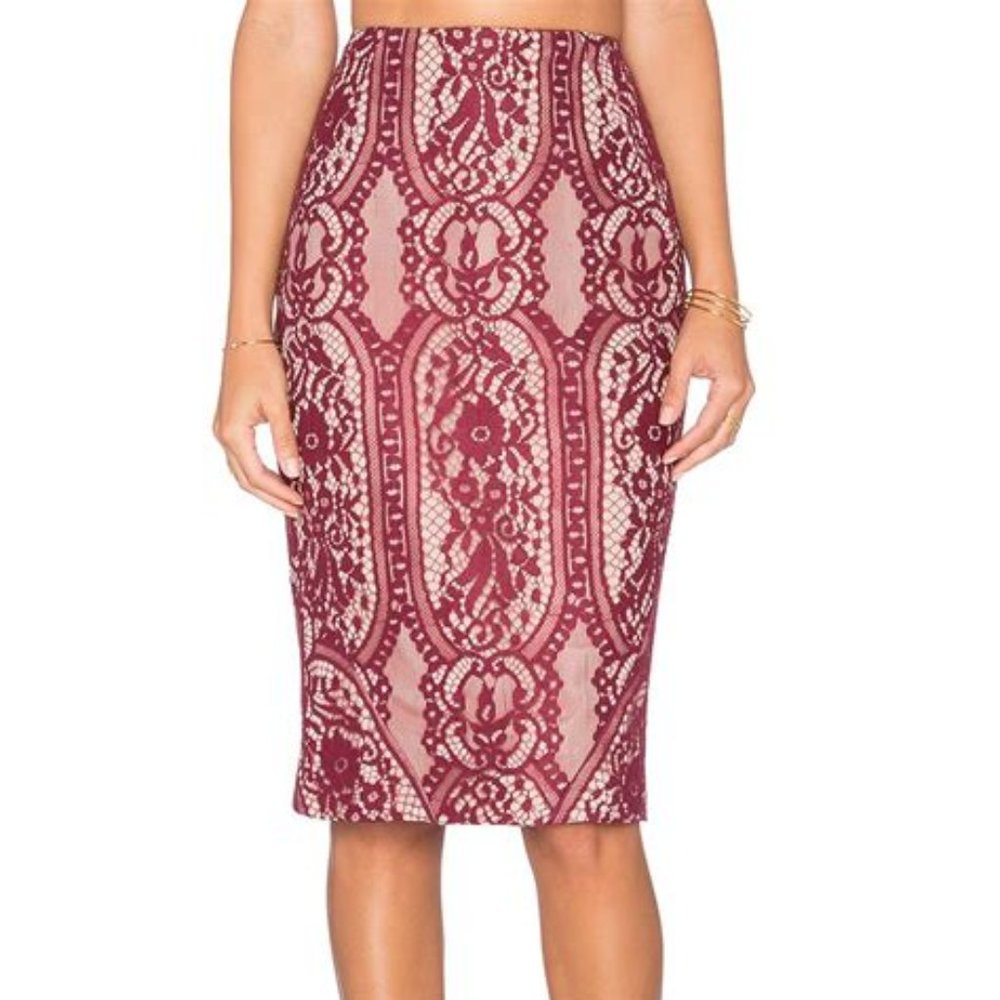 NWT Stylestalker Vivid Rouge Lace Pencil Skirt